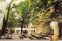 Biergarten mit Tanzpavillion